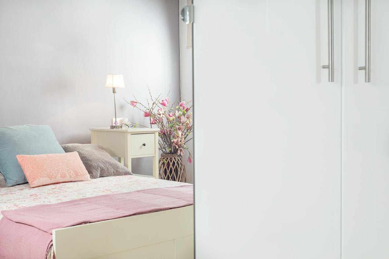 Apartamento Pasaje Valvanera Sevilla Kültér fotó